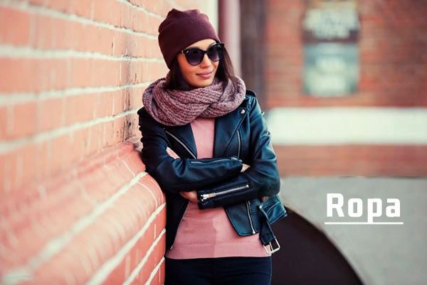 Imagen sección de ropa de la tienda de ropa 10y20 Only Woman en Villaviciosa