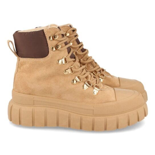 Bamba abotinada de antelina con plataforma kaki