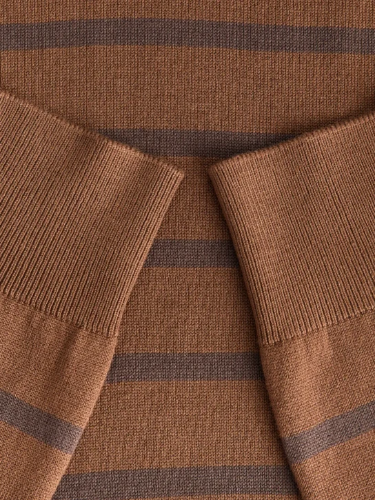 Detalle de jersey punto fino estampado camel JJXX- 10y20 Only Woman