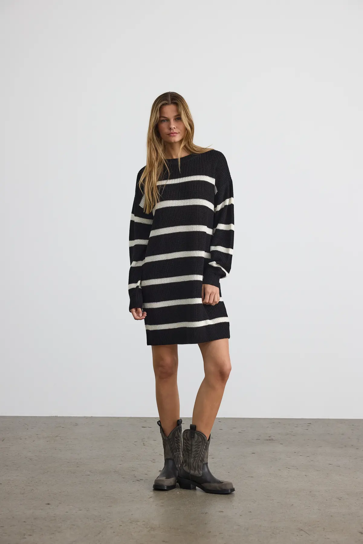 Vestido de punto de cuello redondo negro Noisy May