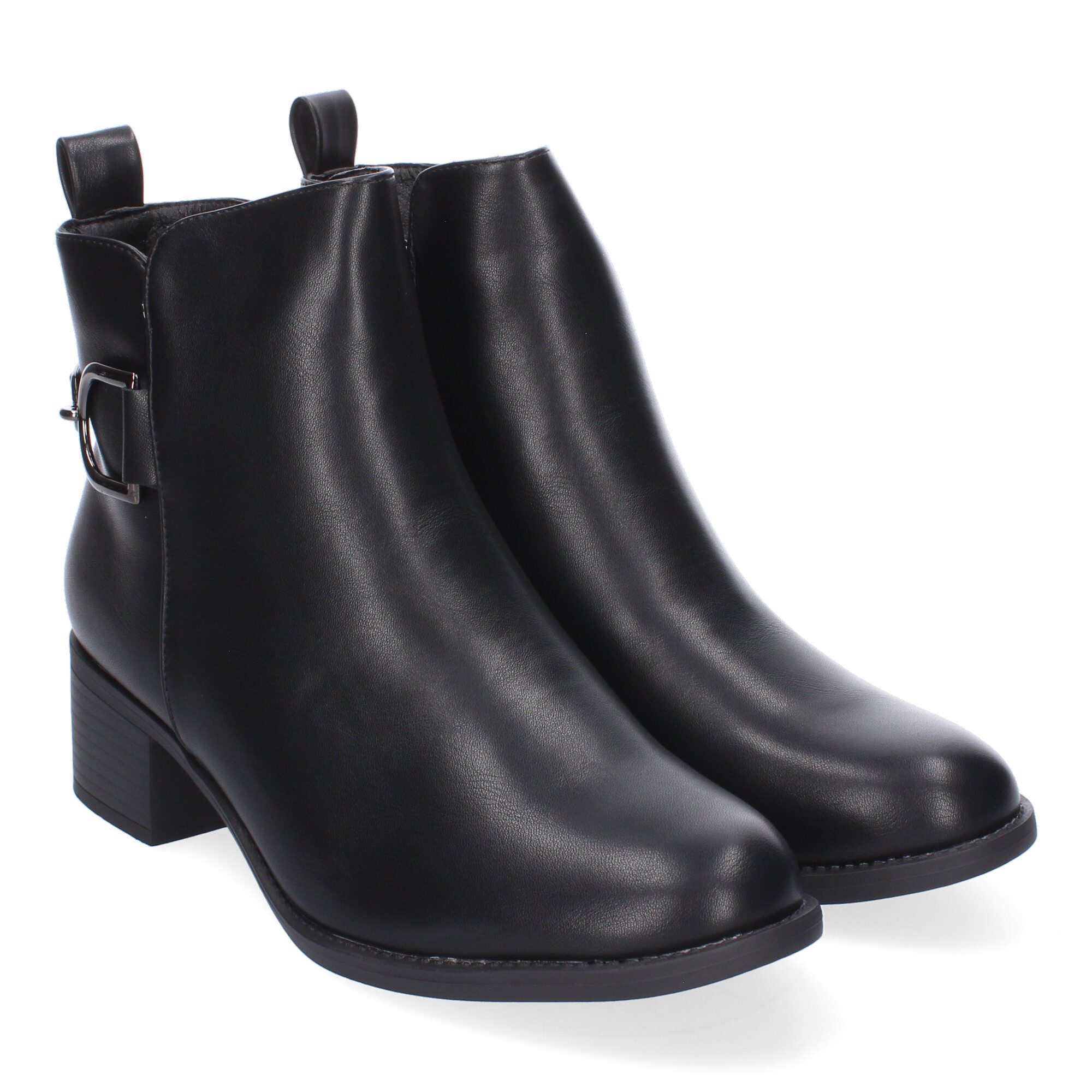 Botines con hebilla negro