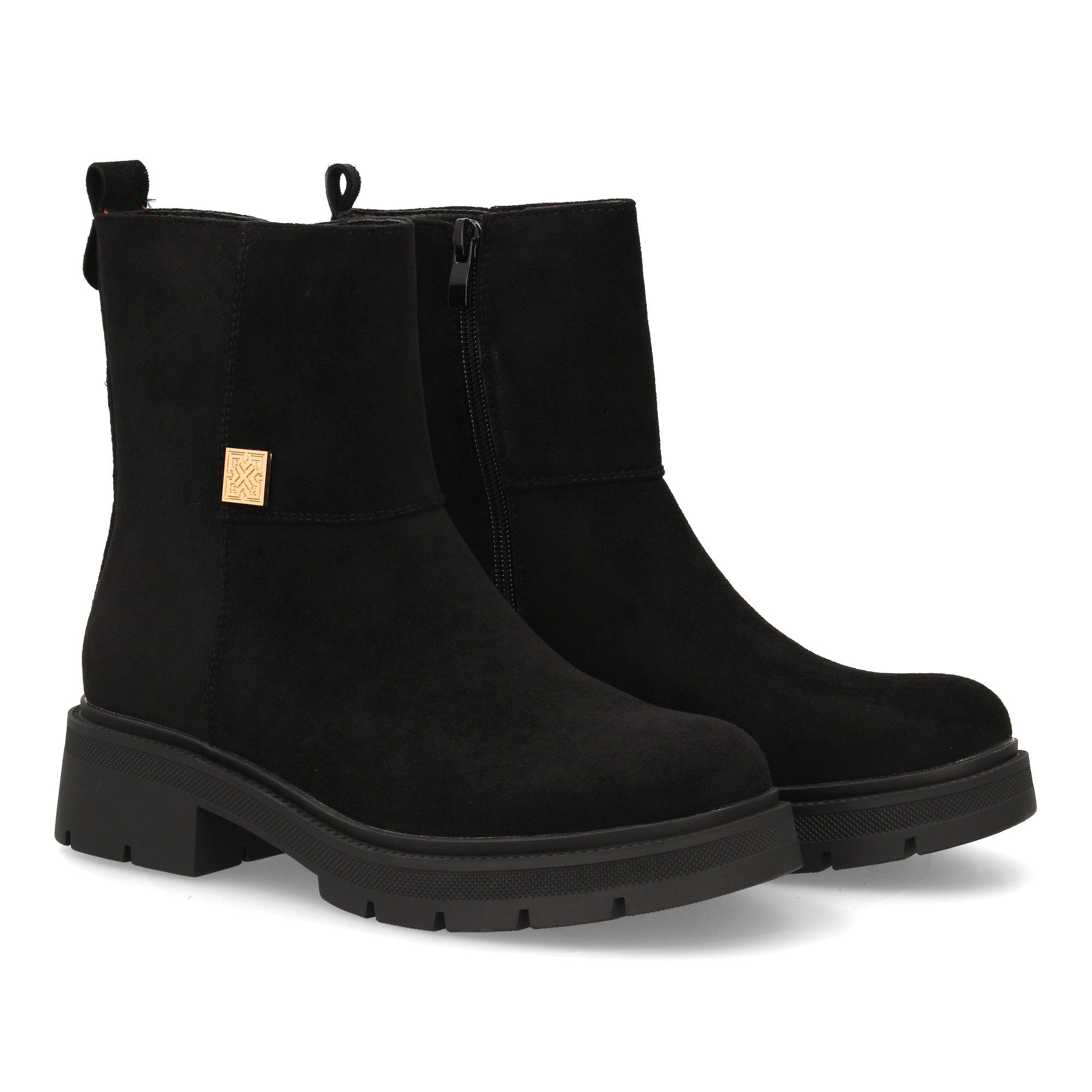 Botines de antelina negro con detalle metálico