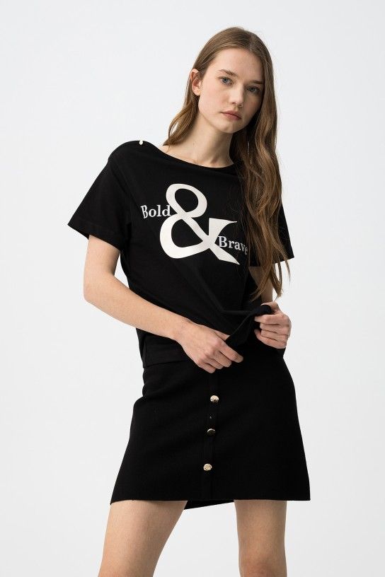 Camiseta negra de manga corta cuello barco Tiffosi